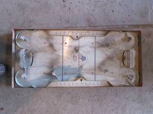 lot 31 image: Metal Toronto Maple Leafs table hoc...