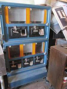 lot 41 image: Victor vending machine - 6 selectio...
