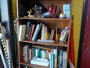 lot 206 image: Contents of Top 4 Shelves (shelving...