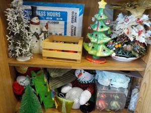 lot 209 image: Contents of Bottom 2 Shelves (shelv...