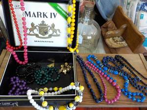 lot 239 image: Mark IV Cigar Box with costume jewe...