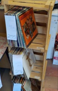 lot 258 image: 3 Crate Shelving Box Unit (records ...