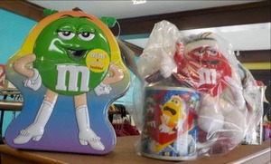 lot 270 image: Lot of M & M and Mickey Mouse Colle...