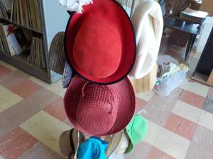 lot 280 image: Lot of Vintage Hats...