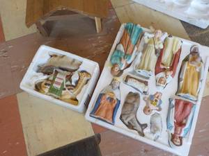 lot 282 image: Nativity Set...