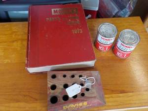 lot 300 image: Motor Part and Timing Guide 1973, D...