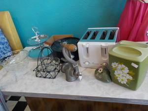 lot 307 image: Kitchen Misc. Lot...