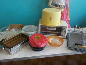 lot 318 image: Kitchen Misc. Lot...