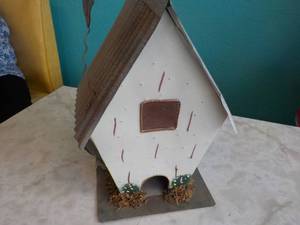 lot 319 image: Birdhouse with Galvanized Roof...