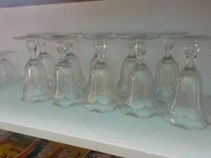 lot 330 image: 10 Medium Sundae Glasses...