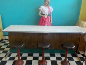 lot 341 image: Ice Cream Parlor Serving Bar Table...