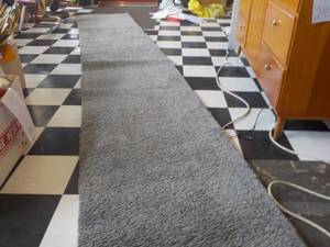 lot 361 image: 13 ft x 2 ft Grey Carpet Runner...