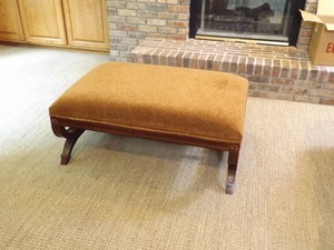 lot 16 image: NICE Chestnut Base Larger Ottoman