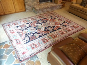 lot 19 image: Hand Knotted THICK HEAVY Wool Persian Rug