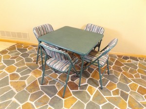 lot 23 image: Folding Card Table and 4 Padded Chairs