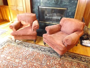 lot 60 image: 2 Lillian August Comfort Arm Chairs