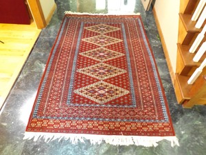 lot 80 image: Hand Knotted Wool Persian Rug