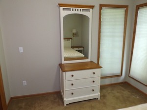 lot 89 image: Thomasville Dresser