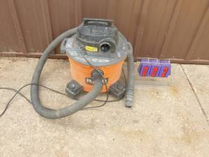 lot 2 image: Rigid 8 gallon vacuum. Tested & works. As shown.