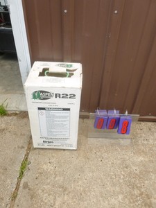lot 8 image: R22 cylinder. 30 lb. Appears full and sealed..Permit required. As shown.