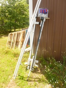 lot 9 image: Truck ladder rack system. As shown.