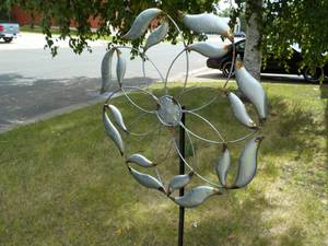 lot 12 image: Spinner Wind Dcor 60 tall...