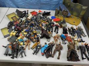 lot 35 image: Paramount Pictures Playmates Toys...