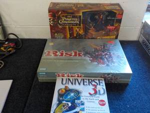 lot 53 image: Risk Universe 3 and Pirates of Cari...
