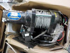 lot 170 image: Super Winch...