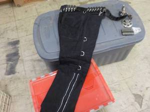lot 104 image: Mens size 34 NYC Tripp Pants belt...