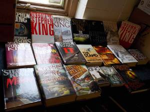 lot 124 image: Lot of Stephen King Books most har...