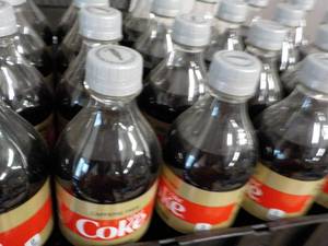 lot 178 image: Case of 24 Bottles Caffeine Free Di...