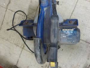 lot 205 image: Bench Top 10 Milter Saw...