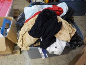 lot 206 image: large Lot of Mens Clothing Jeans ...