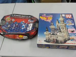 lot 234 image: Laser Battle and Puzzle Plex...