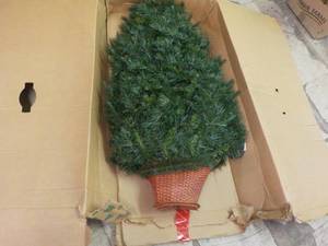 lot 241 image: Wall Hanging Xmas Tree 40 tall li...
