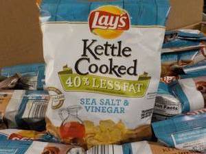lot 289 image: Case of 64 Bags Lays Sea Salt and V...