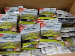 lot 297 image: Case of 180 Bags Harvest Snaps Gree...