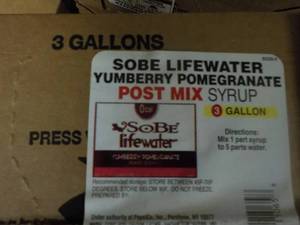 lot 325 image: 3 Gallon Sobe Lifewater Yumberry Po...