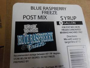 lot 333 image: 3 Gallon Blue Raspberry Freeze Post...