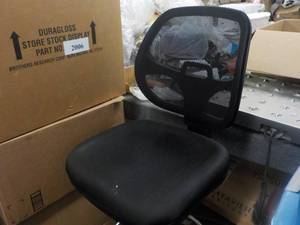 lot 339 image: Adjustable Office Chair...
