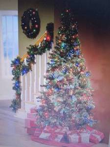 lot 44 image: 3-Piece Prelit Tree, Wreath and Gar...