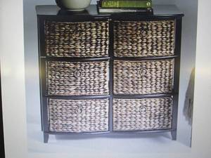 lot 70 image: Curved-Front 6-Basket Stand open bo...