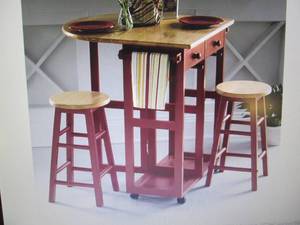lot 113 image: Kitchen Island with Stools open box...