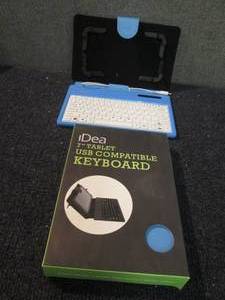 lot 261 image: 4 Idea 7 inch Tablet Usb Compatible...