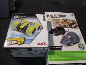 lot 268 image: Amphibious Stunt RC, Infrared RC M...