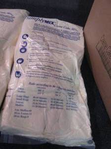 lot 322 image: 3- 9 lb Bags Pillsbury Crme Cake ...