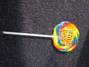 lot 313 image: Box of Twirl Pops Rainbow...
