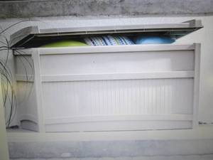 lot 159 image: Suncast Cushion Box open box Retail...