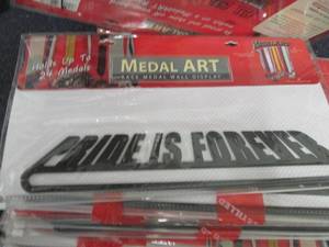 lot 200 image: 21 Metal Medal Holders Z2...